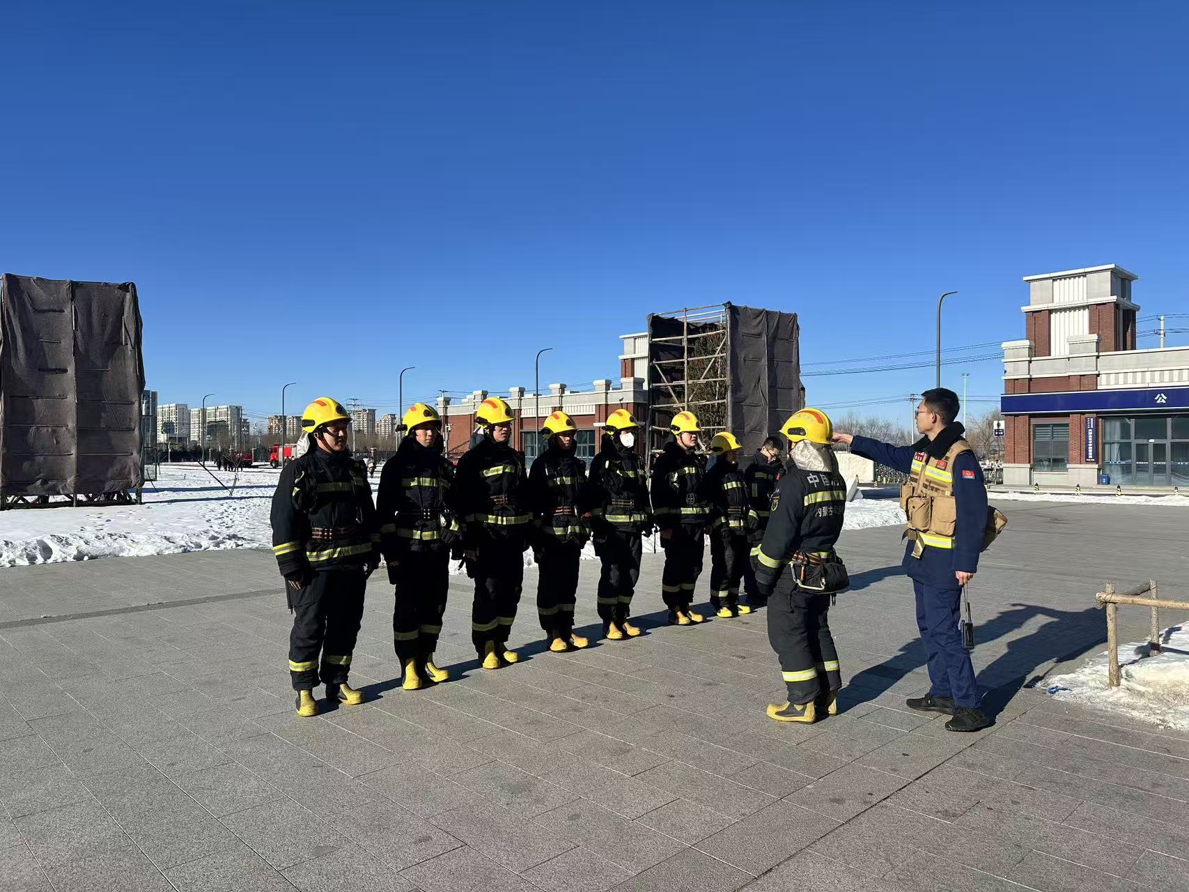 和林格尔消防救援大队深入我校云谷校区开展消防安全专项检查指...